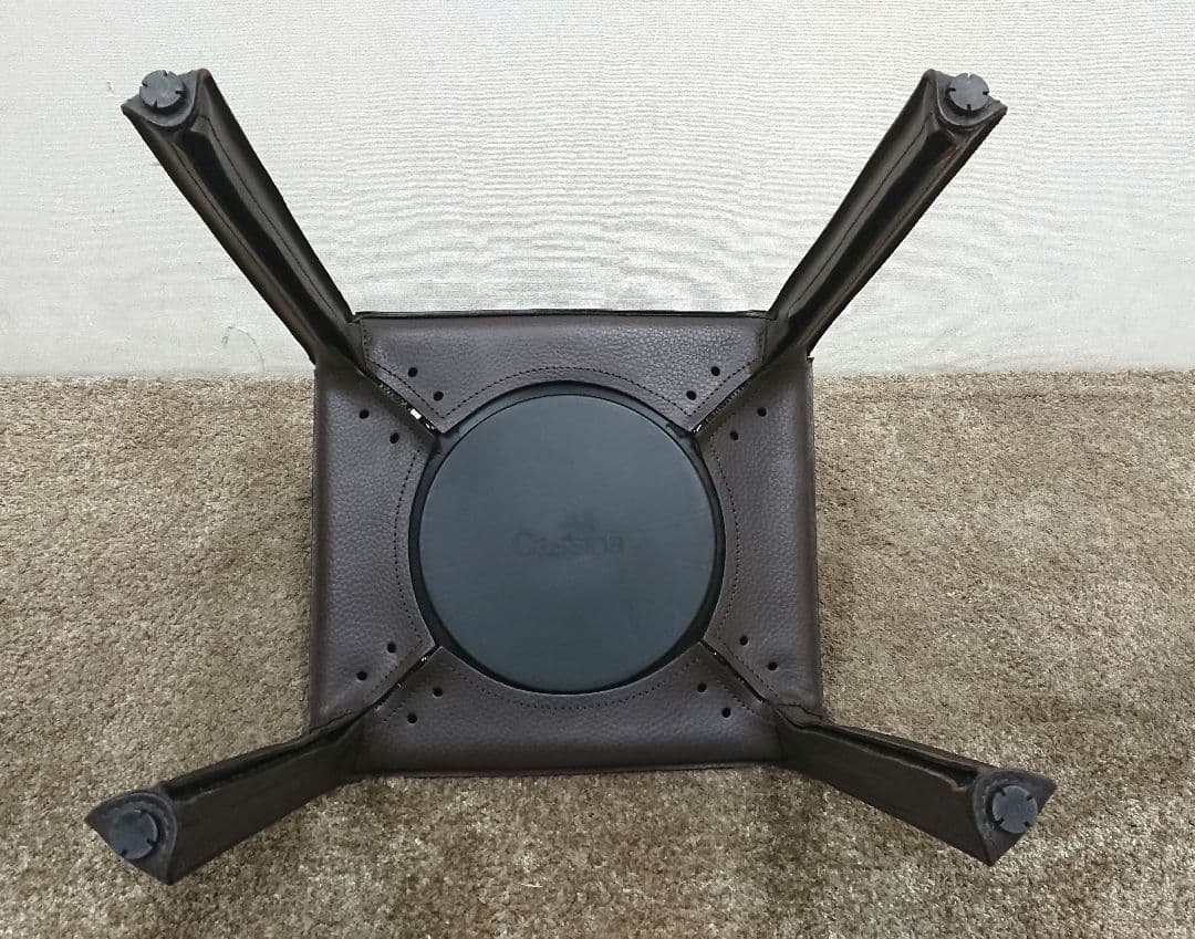 正規品 カッシーナ エンボス型押 本革 412 CAB キャブ チェア-2 - メルカリ
