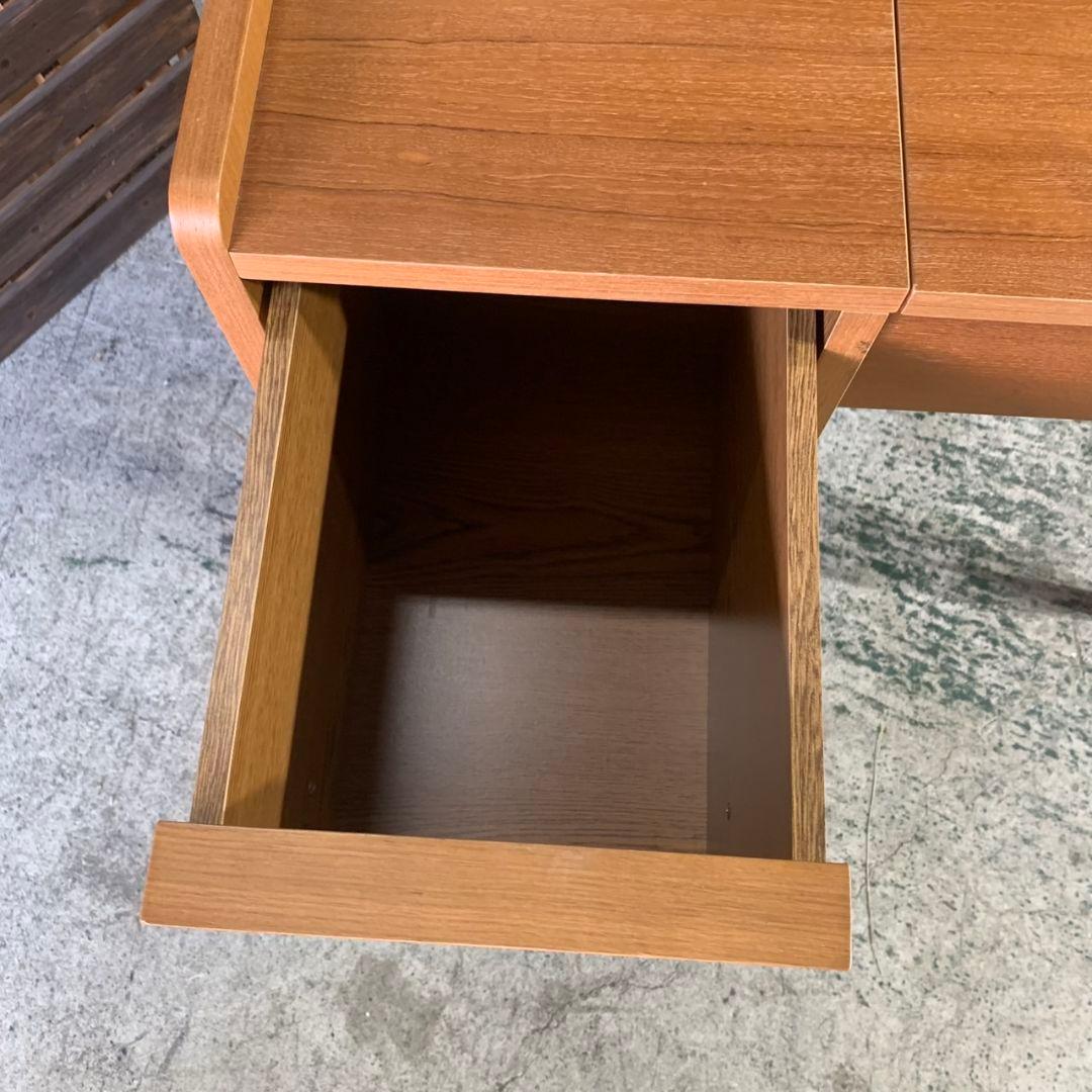 I424 W800 木製ドレッサー 化粧台 北欧