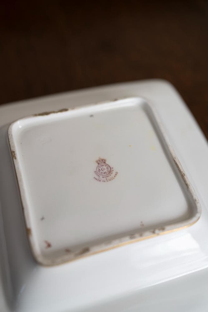 ロイヤルウースター フルーツ画四方皿