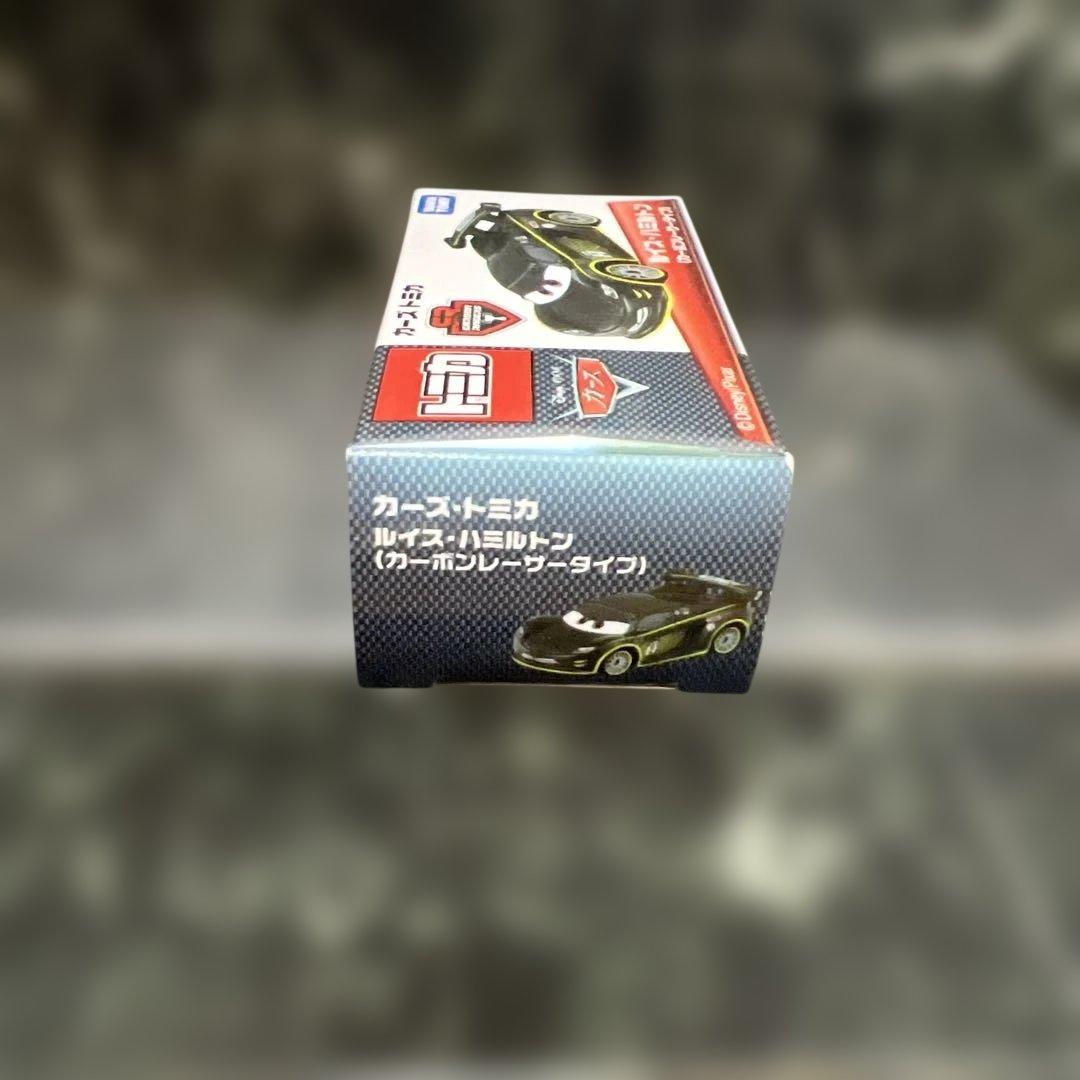 未開封新品 カーズ トミカ ルイス・ハミルトン カーボンレーサータイプ