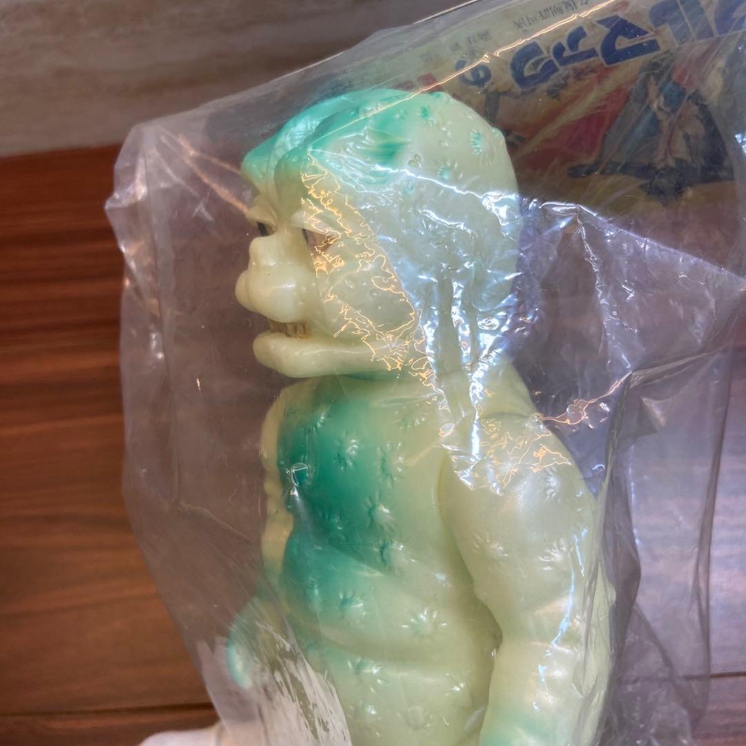 ブルマァク m1号 ミニラ 蓄光成型 新品未使用 5776 - メルカリ