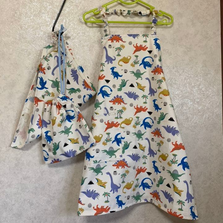 エプロン、三角巾、巾着袋、ランチョンマットセット☆