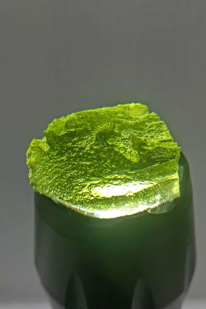 [鑑別済]天然モルダバイト原石 19.66g[C7227]