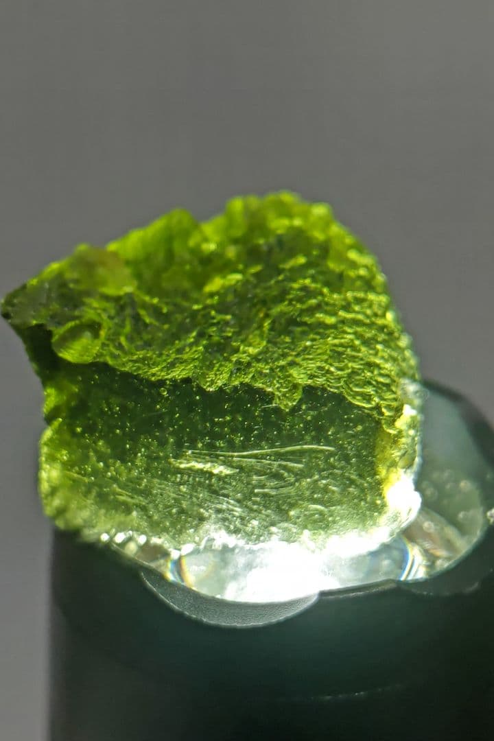 [鑑別済]天然モルダバイト原石 19.66g[C7227]