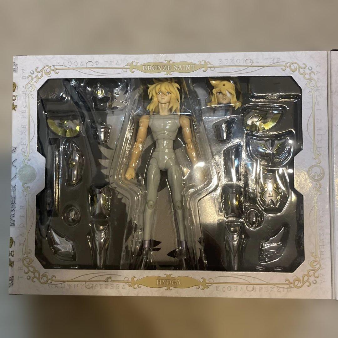 【新品・未使用品】聖闘士星矢 キグナス氷河神聖衣（ゴッドクロス）箱凹みあり