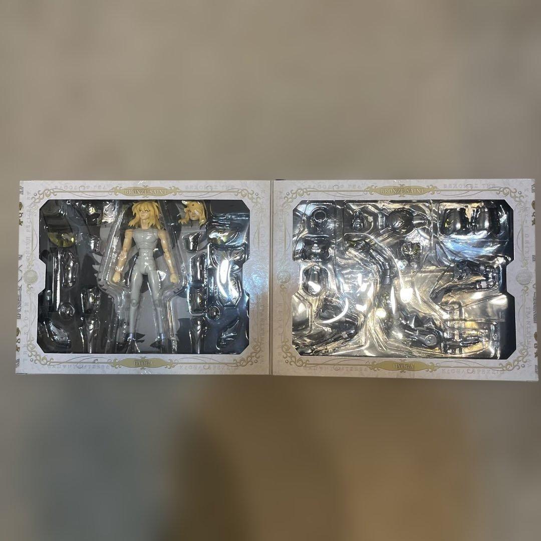 【新品・未使用品】聖闘士星矢 キグナス氷河神聖衣（ゴッドクロス）箱凹みあり