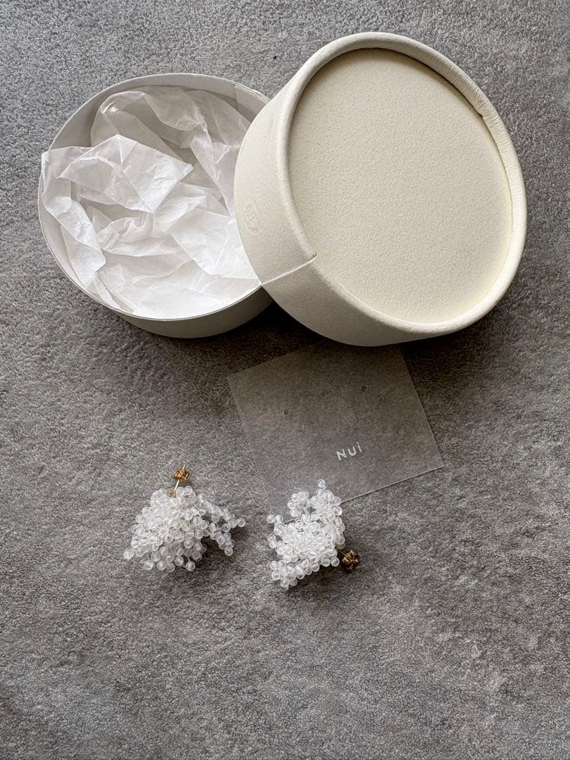 nui ビーズ ピアス