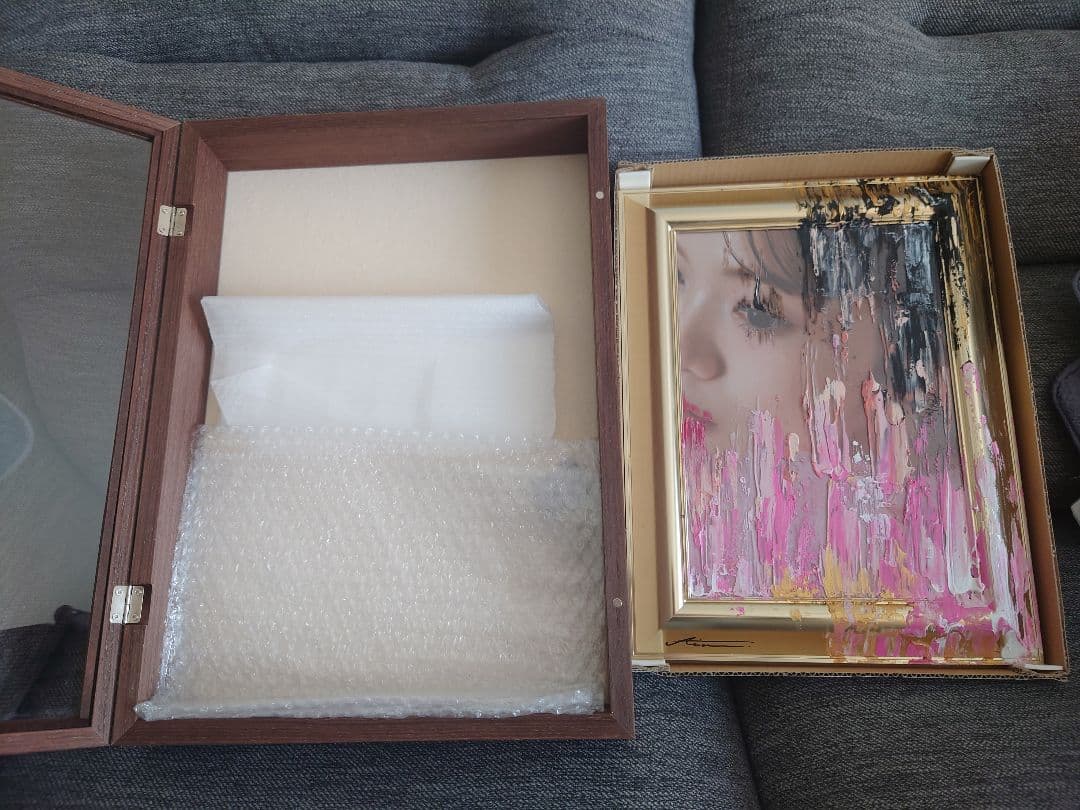 日向坂46　宮田愛萌　油絵アート　額縁　パーカー　　ミニ写真集