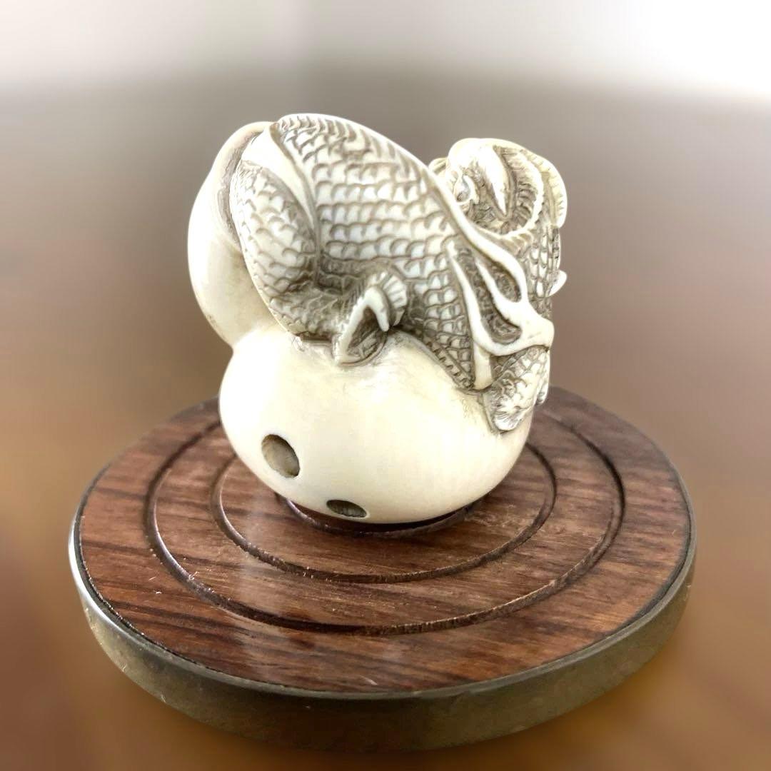 龍の根付けです。