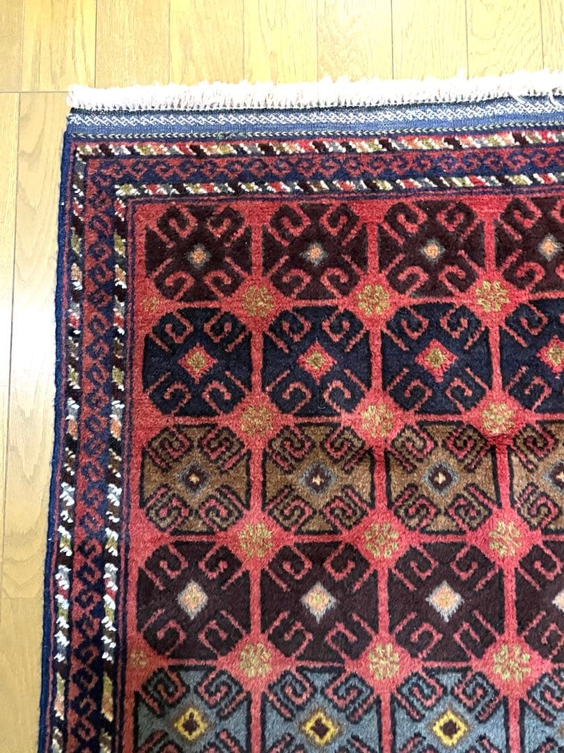 トライバルラグ マルダリ バルーチ族 ヴィンテージラグ 美品 - メルカリ