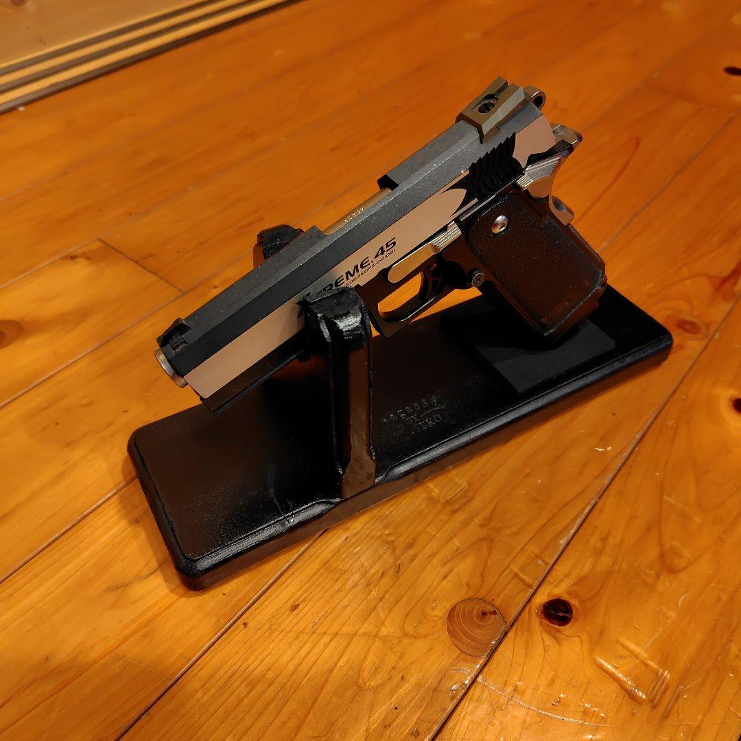 Ken'sさん専用ガンスタンド(傾斜タイプ)黒 - メルカリ