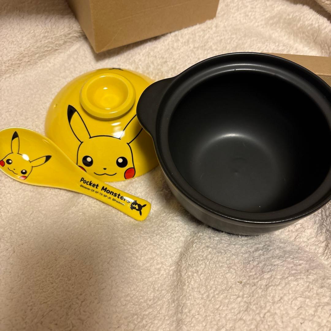 ポケモンセンター ピカチュウフェイスアップ 土鍋 レンゲセット - メルカリ