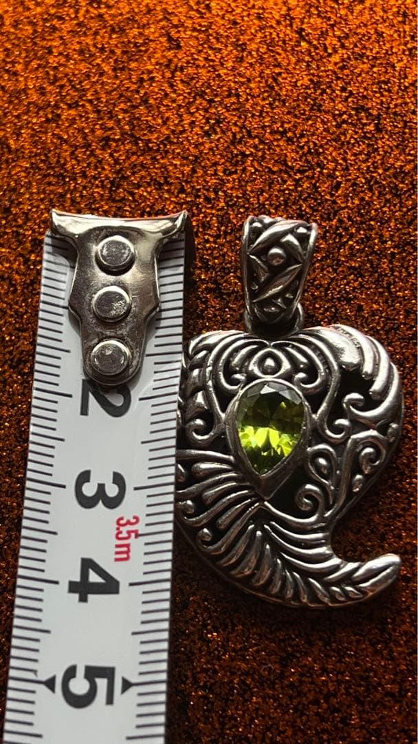 シルバー925 ペリドット ハート型ペンダント