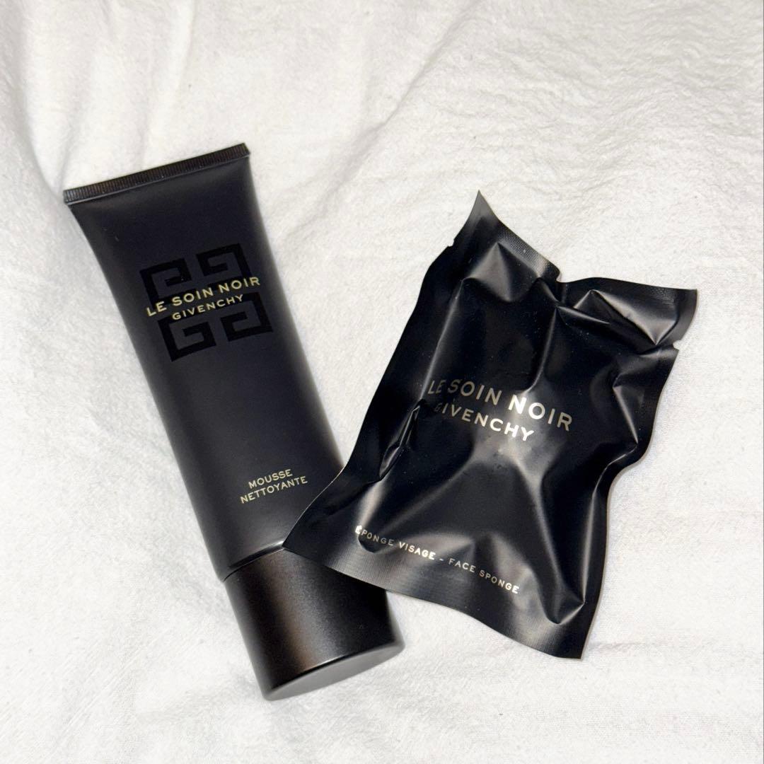 GIVENCHY LE SOIN NOIR 洗顔料 125ml