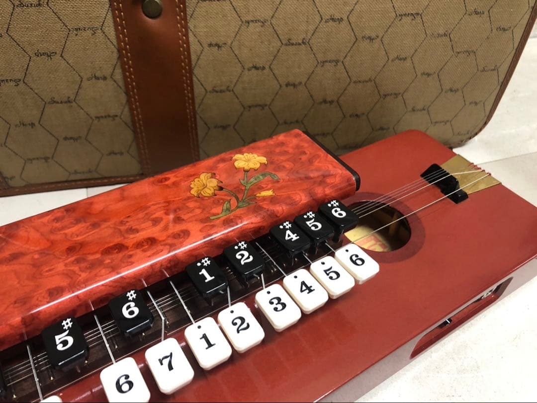 【希少】 生産完了品 電気大正琴 ゆり　琴城流