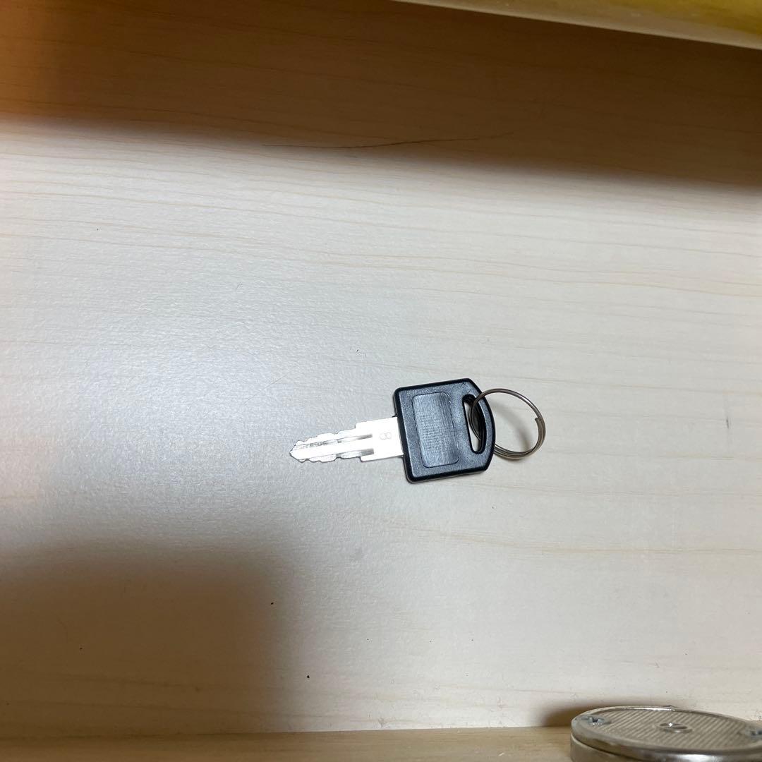 引き取りお願いします　コイズミ学習机