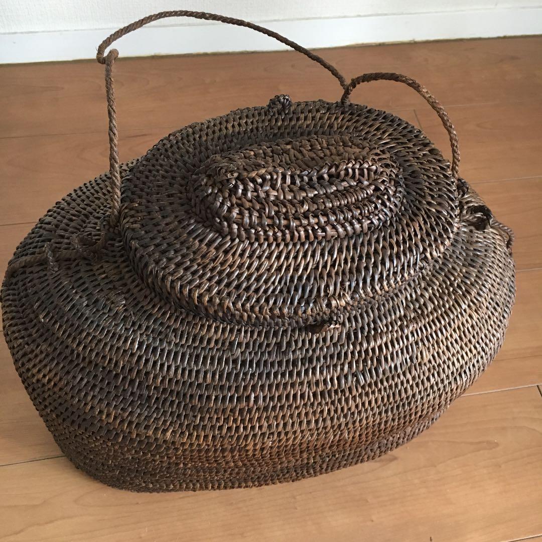 古民具 ロンボク島の古い大型アタ製魚籠