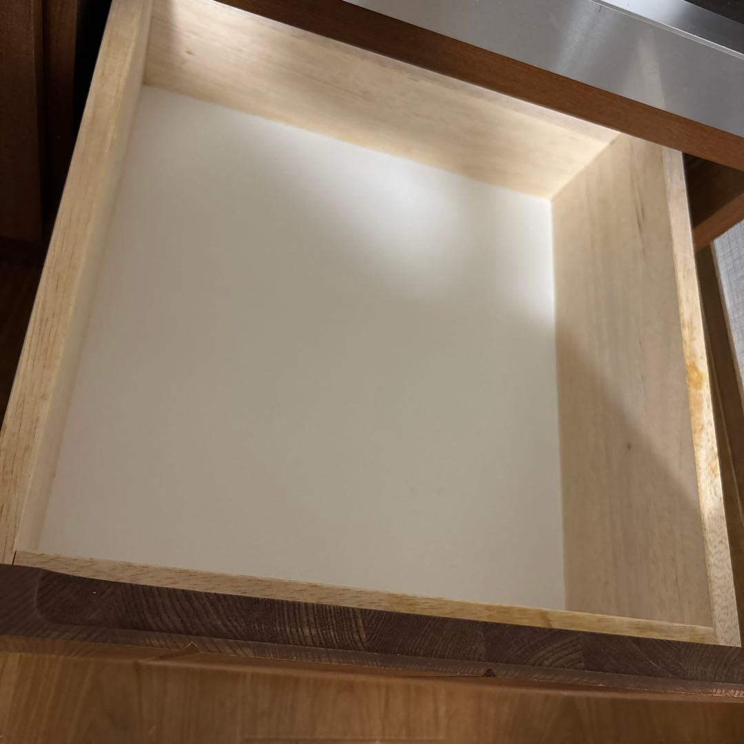 unico キッチンカウンター ウニコ　食器棚 ステンレス