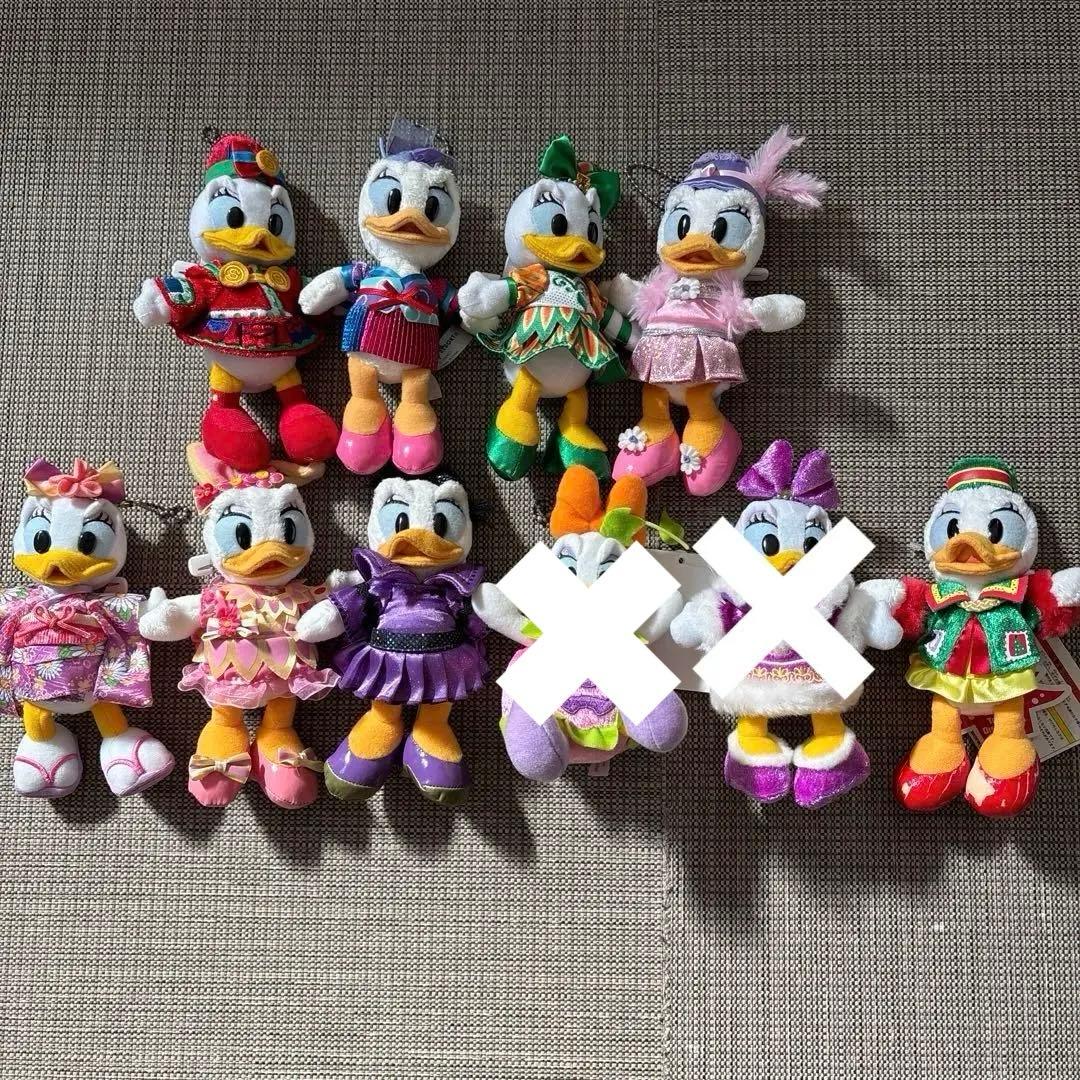 ディズニー☆デイジーダック ぬいぐるみ バッジ 9体セット - メルカリ