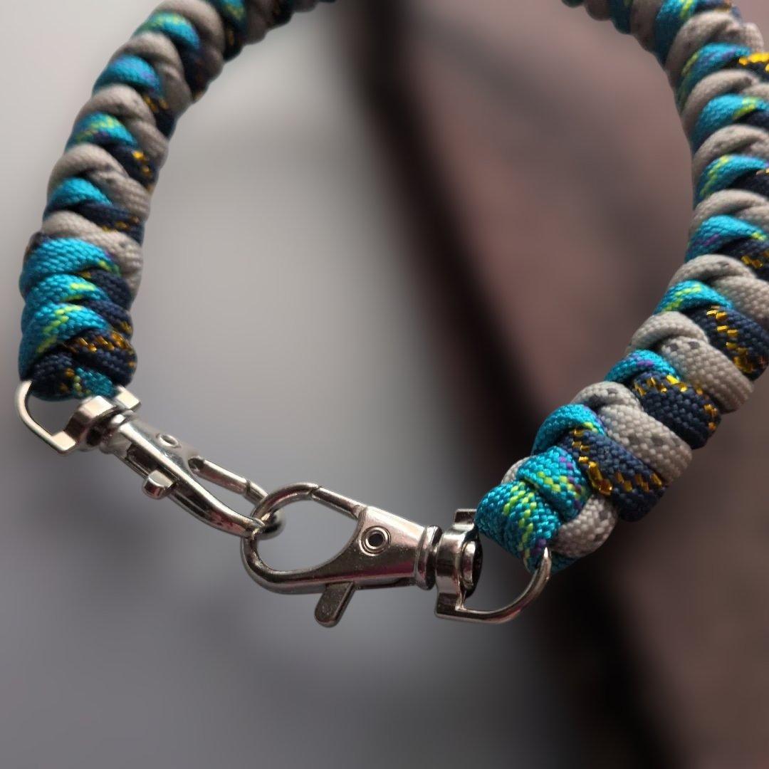 専用☘パラコードハンドストラップ（スネークノット）