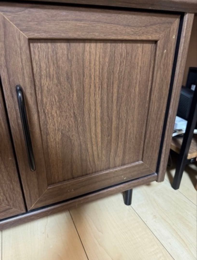 ブラウン木製テレビ台 ガラス扉付き