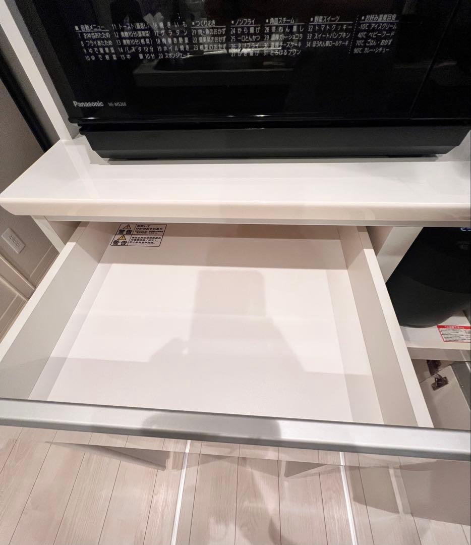 ニトリ　ホワイトキッチン収納 食器棚