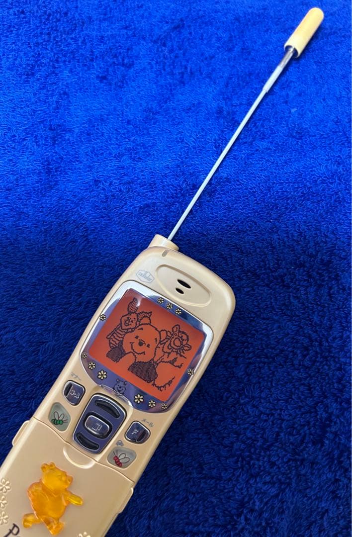セルラー くまのプーさん D207K ガラケー ディズニー モックアップ