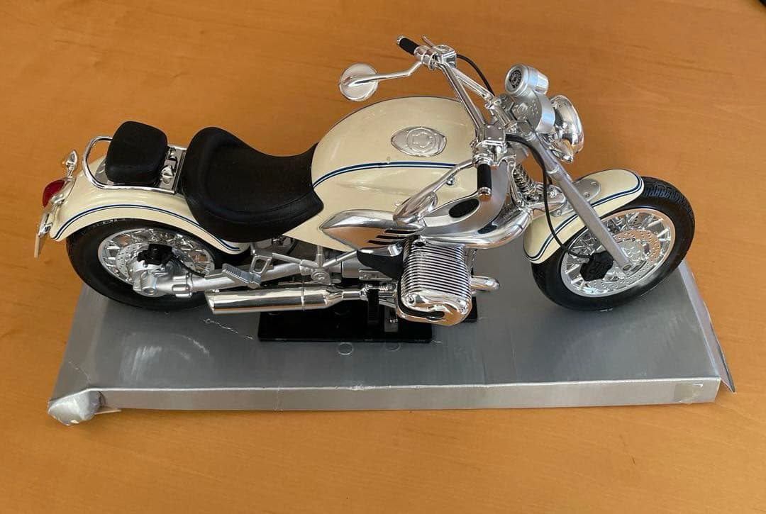 BMW R 1200 C バイク 1/6希少 - メルカリ