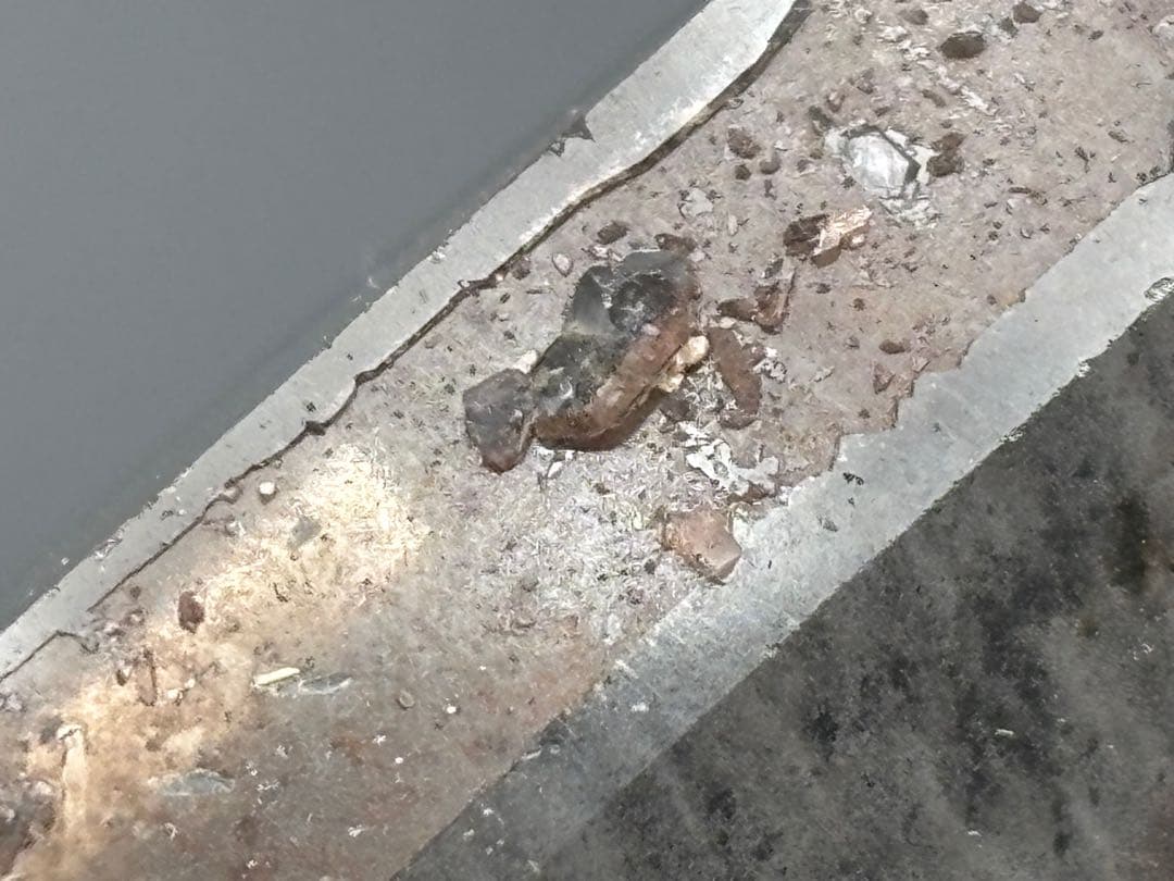 《ファントム×ライトスモーキークォーツクラスター＊ブラックルチル》