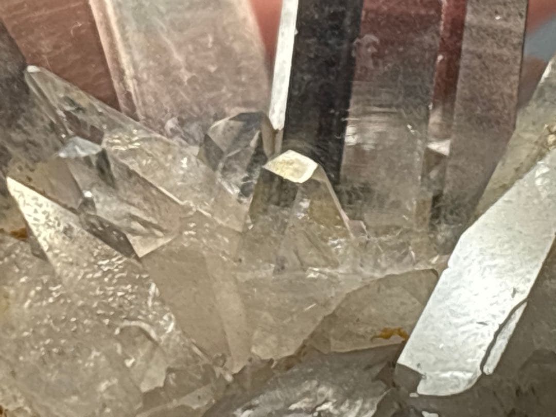 《ファントム×ライトスモーキークォーツクラスター＊ブラックルチル》