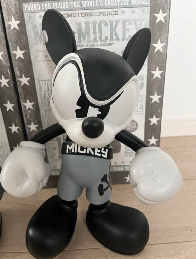 マッドミッキー・マウス & マニー・パッキャオ コラボ フィギュアセット限定品