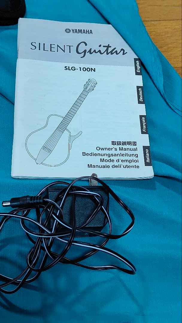 ヤマハ サイレントギターケース付き状態 良好