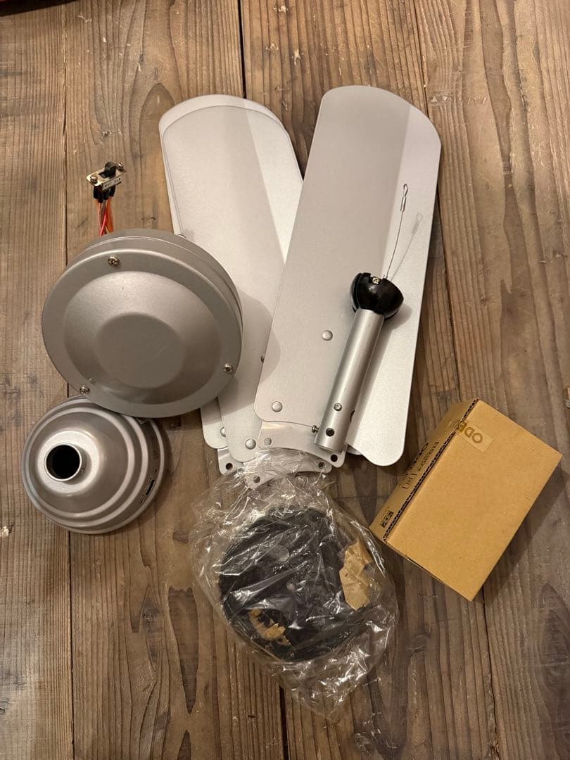 ⭐︎新品⭐︎オーデリックWF 386 シーリングファン　シルバー　壁レギュレーター付