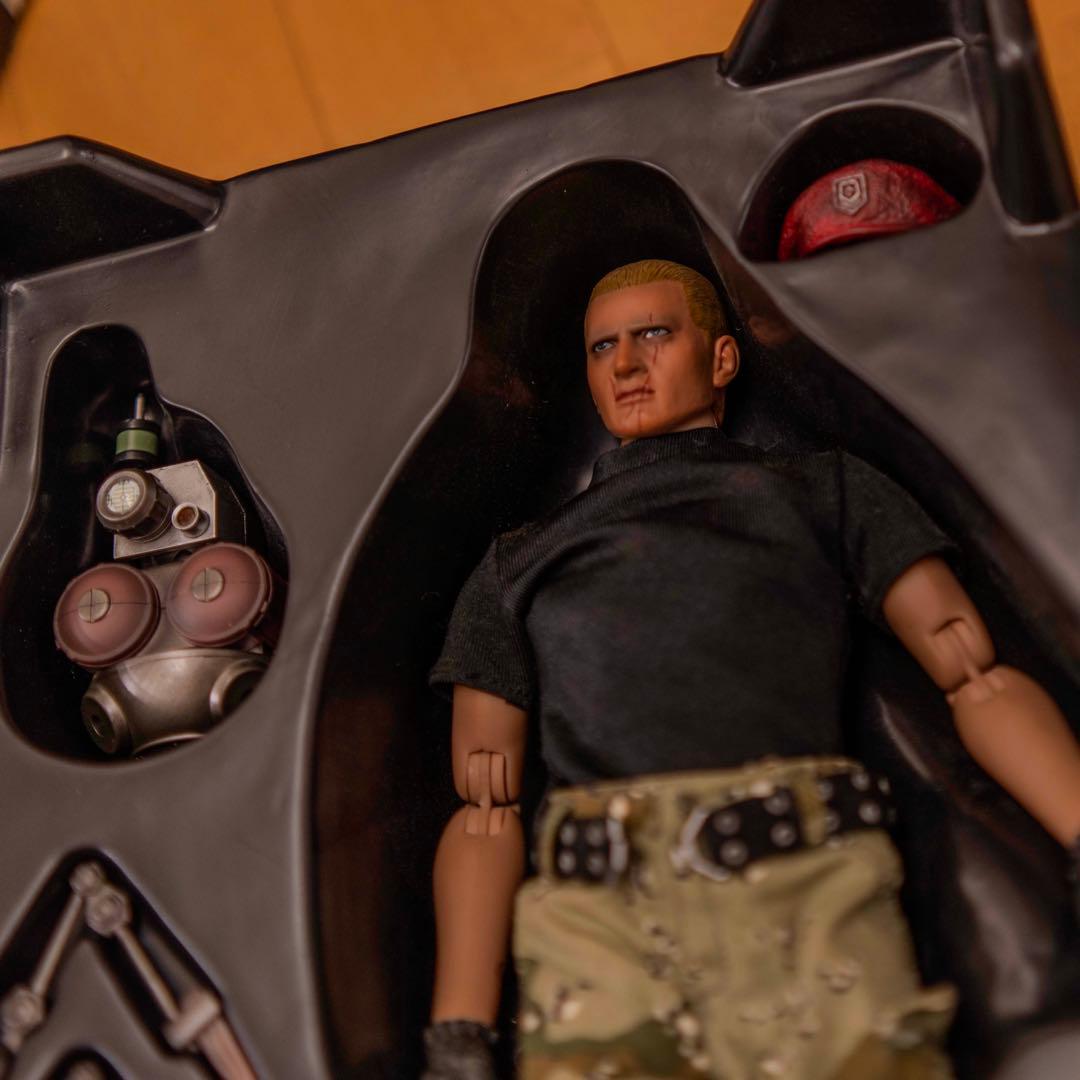 ホットトイズ ジャッククラウザー バイオハザード4 1/6 ホットトイズ