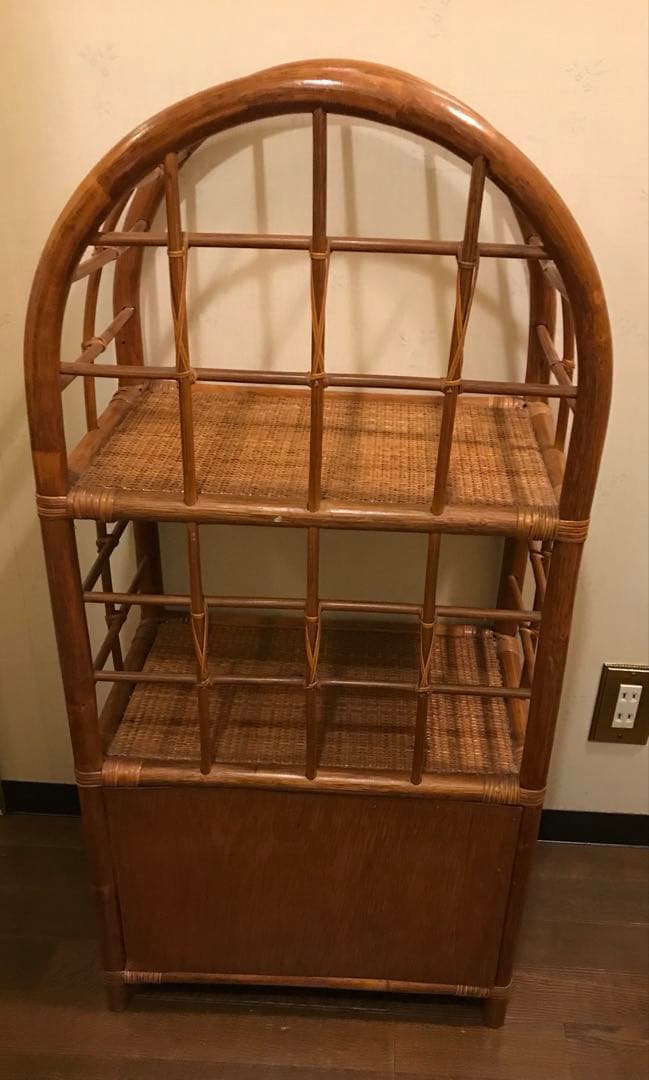 ラタン製　ブラウンラック　籐の家具