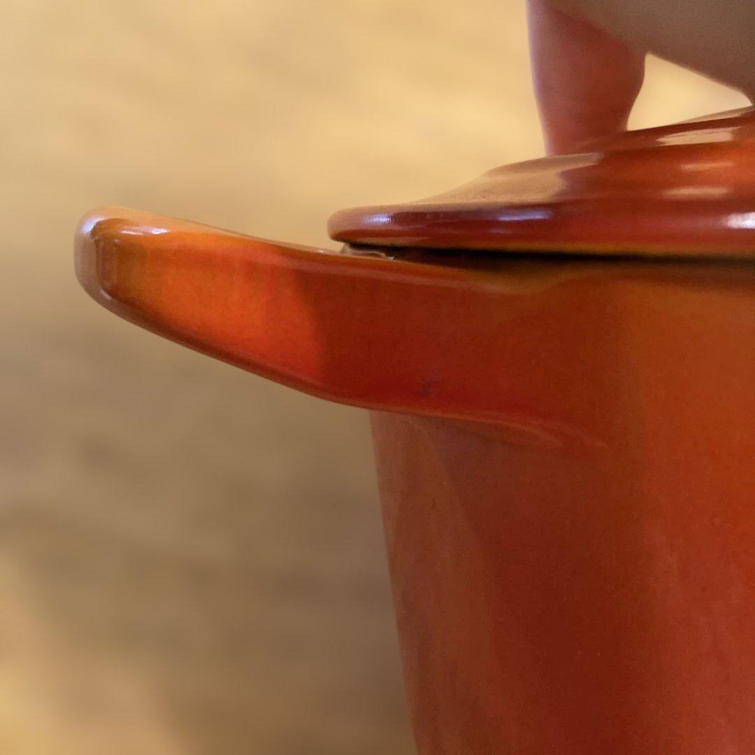 未使用　LE CREUSET オレンジ 両手鍋 16センチ　おまけ付き
