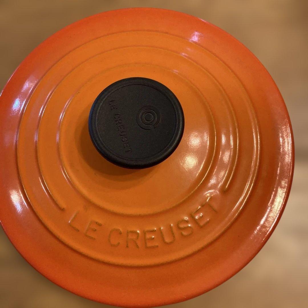 未使用　LE CREUSET オレンジ 両手鍋 16センチ　おまけ付き