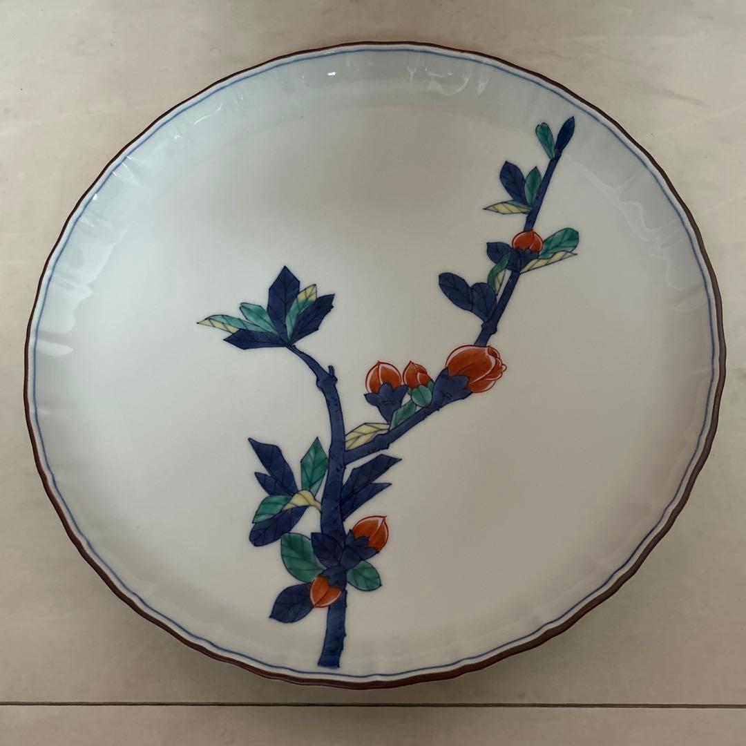 ★《美品》★ 【紫檀の皿立て】、　【有田焼 】「華山・萬右衛門 」飾り皿