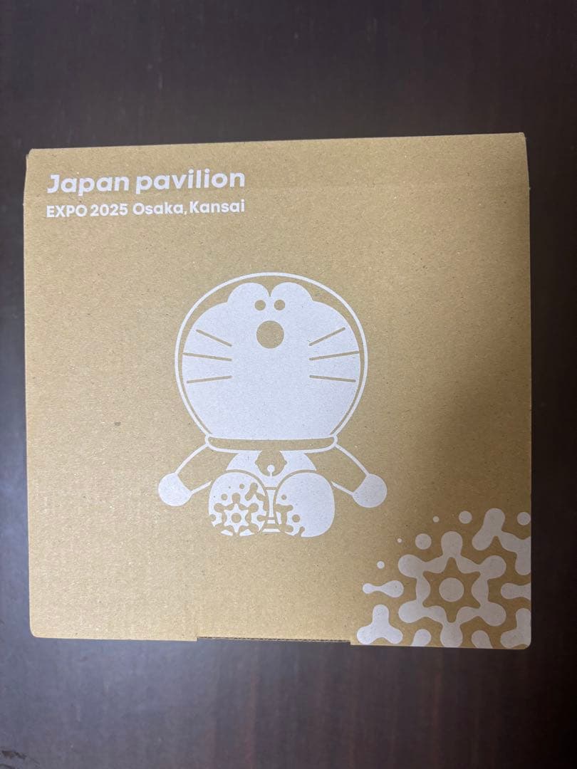 新品　大阪万博　VCD 日本館限定　ドラえもん　ベアブリック　フィギュア