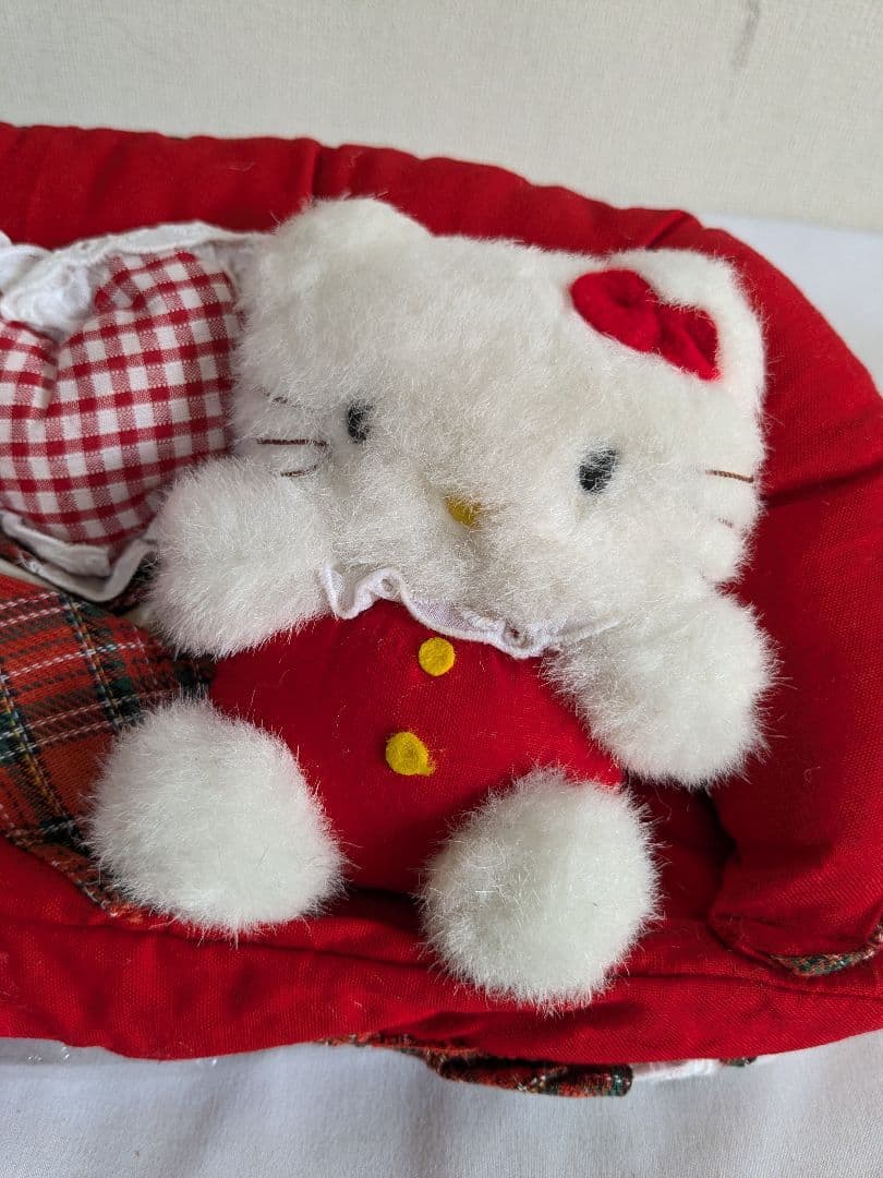 【希少】 新品未使用 サンリオ ハローキティ ティシュカバー チェック