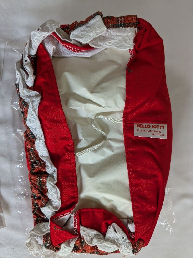 【希少】 新品未使用 サンリオ ハローキティ ティシュカバー チェック