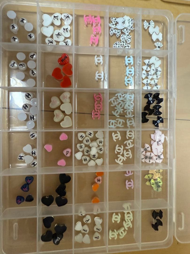 ネイルパーツセット 多彩なデザイン