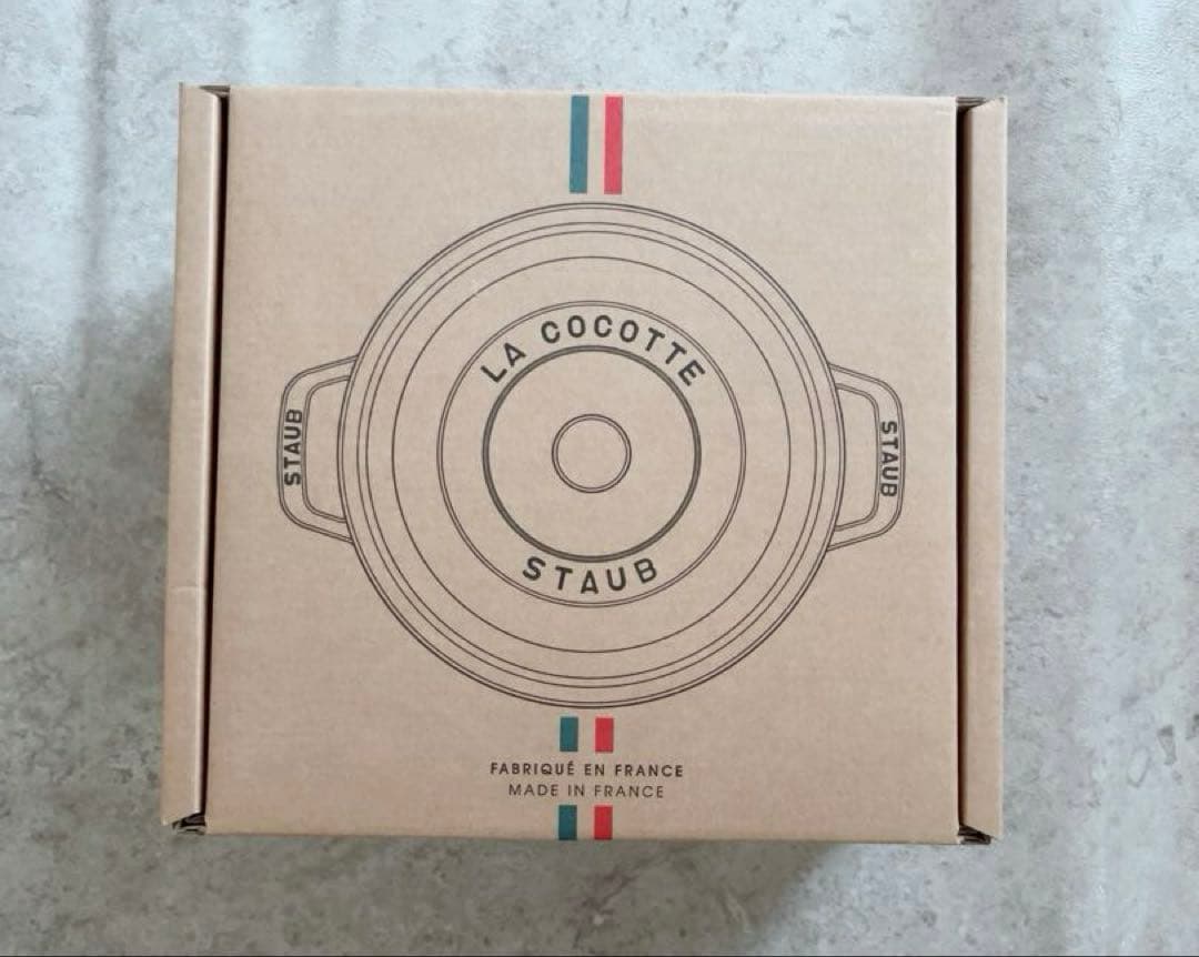 新品未使用　ストウブ　グランドココット　ラウンド　ブラック　staub