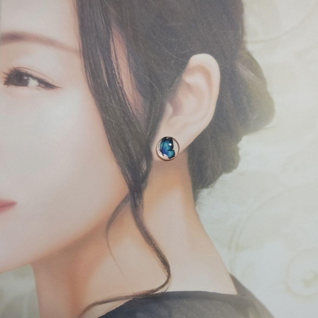 【1133】蝶々のピアス／イヤリング