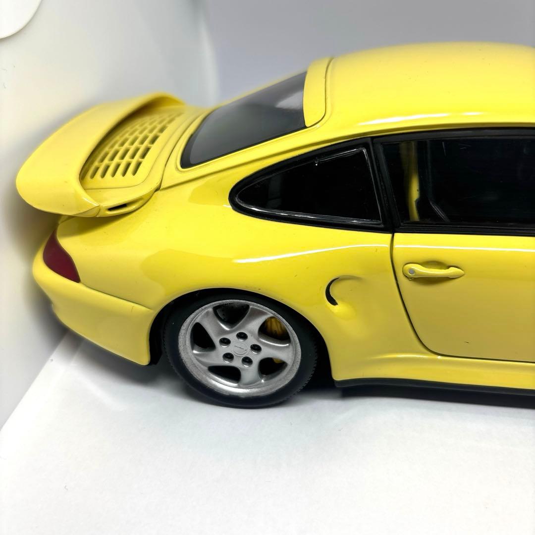 UTモデルズ ポルシェ 911 ターボS 1/18 ミニカー 絶版品