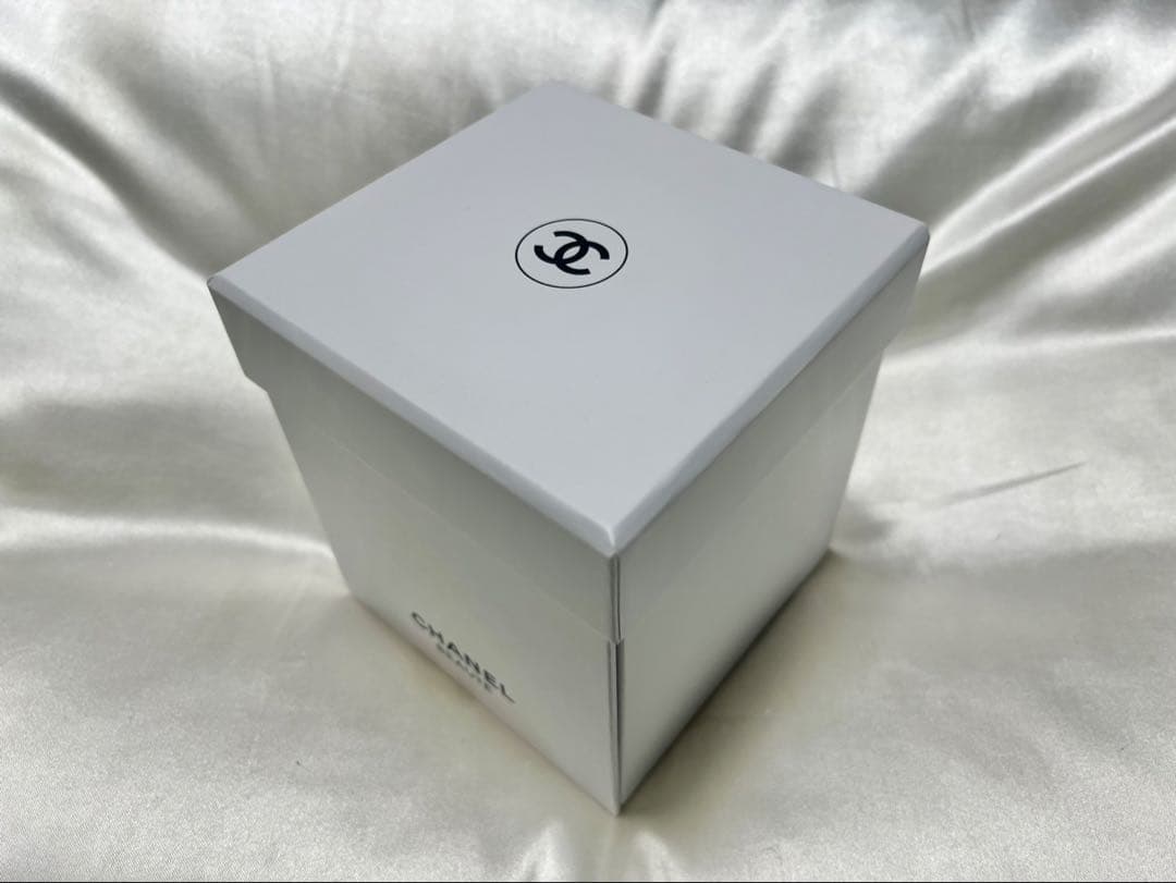 ☆訳あり⭐︎シャネル⭐︎スノードーム2023⭐︎新品 - メルカリ