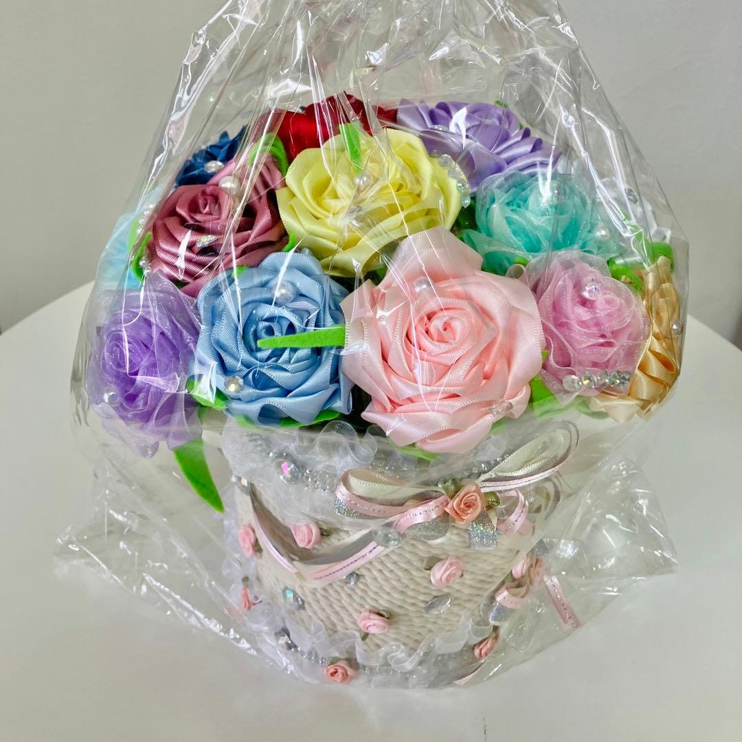 【期間限定！値下げセール！】ハンドメイド　パステルカラーのバラの置物