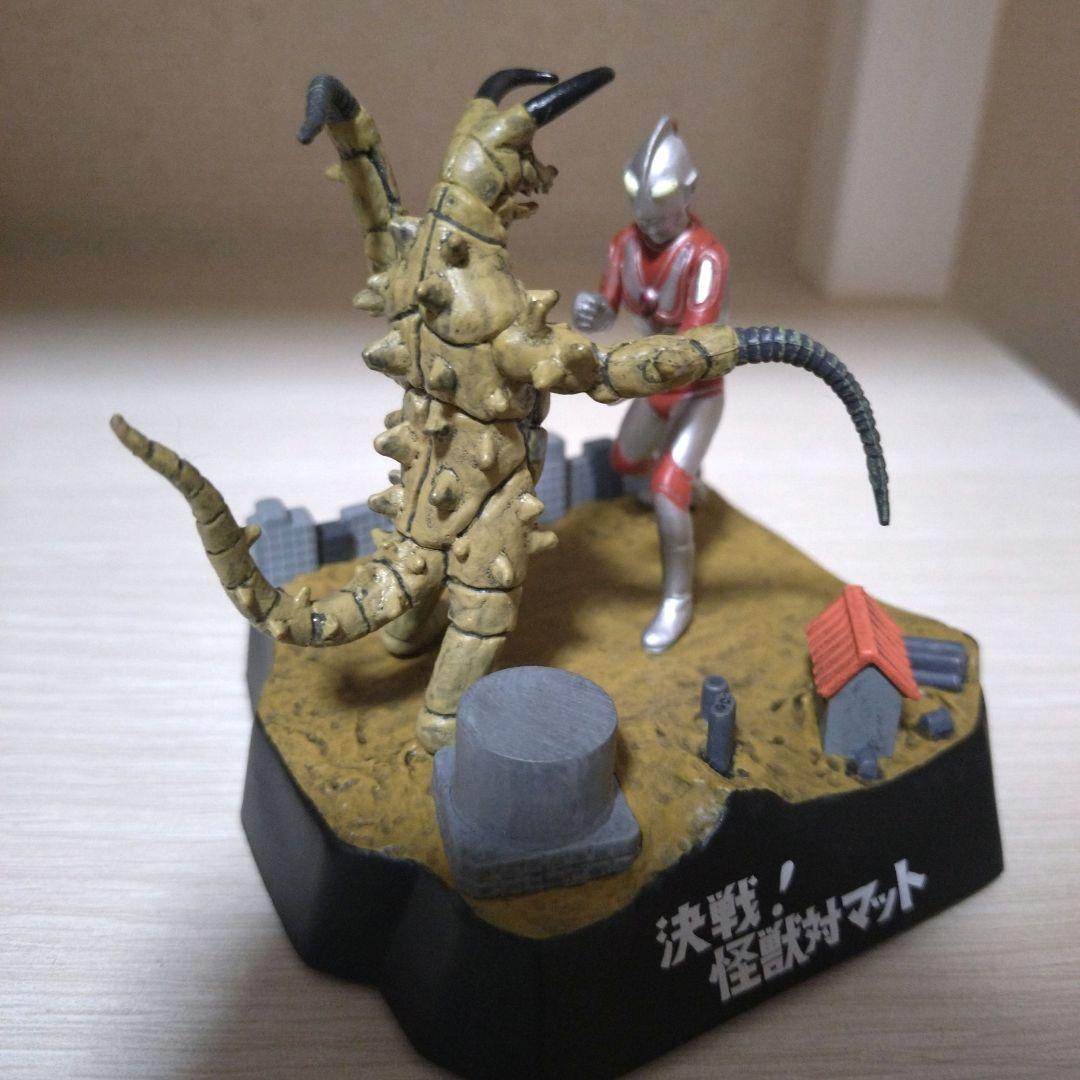 ウルトラ怪獣戯画 2個セット - メルカリ