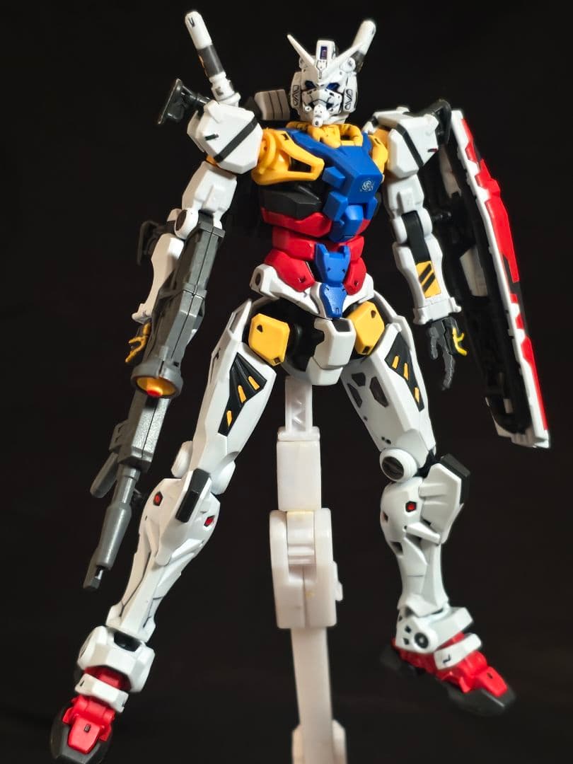 白いガンダム ジークアクス guuuuuux ガンダム シャア HG ガンプラ
