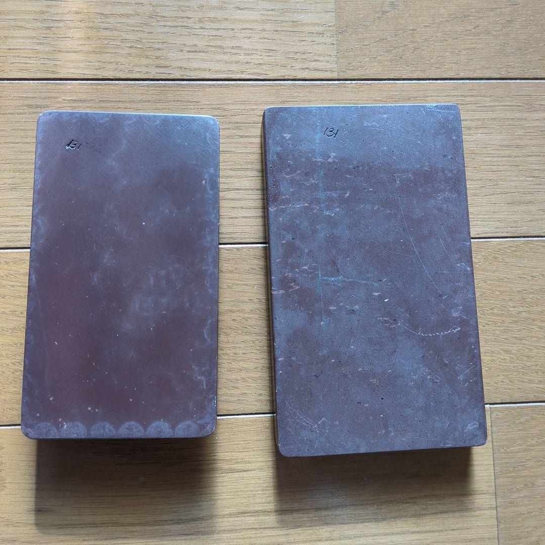 ドラゴン彫刻の石製硯箱